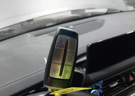 2022 Genesis G70 2.0T Awd из США, поврежденный, VIN KMTG34TA5NU087879